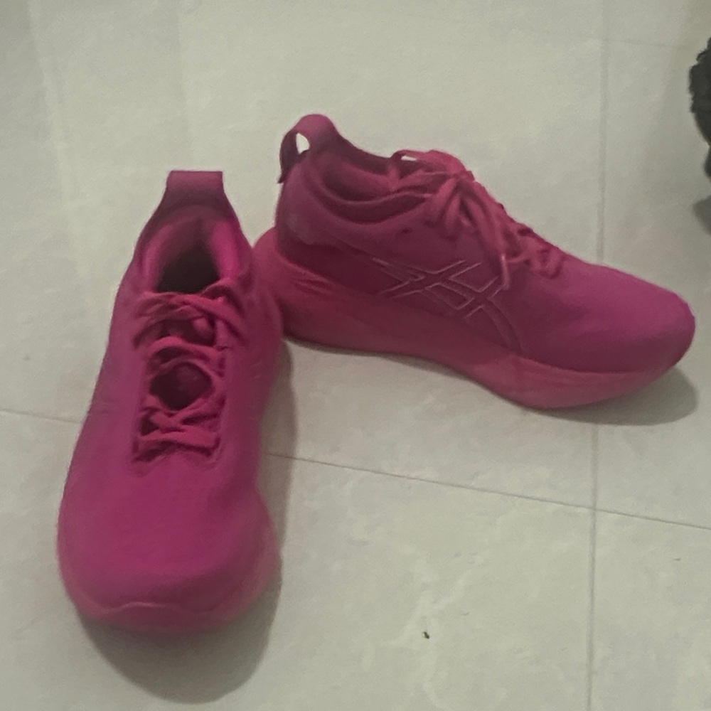 ASICS Fuchsia Running Sneakers